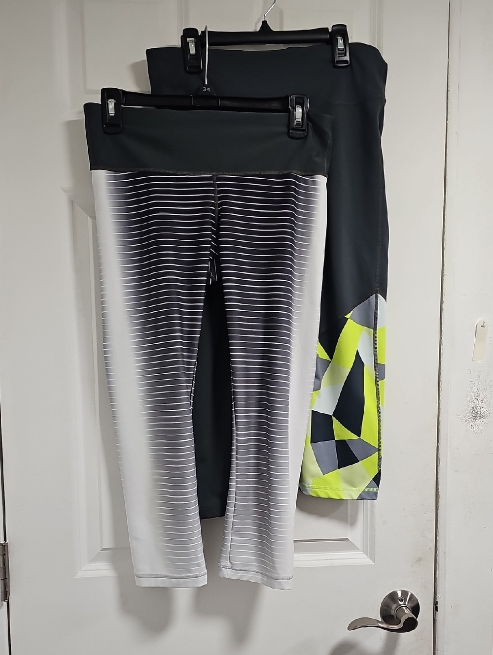 2 GAP Woman Black & White Leggings with Neon Yellow Geometric Panel